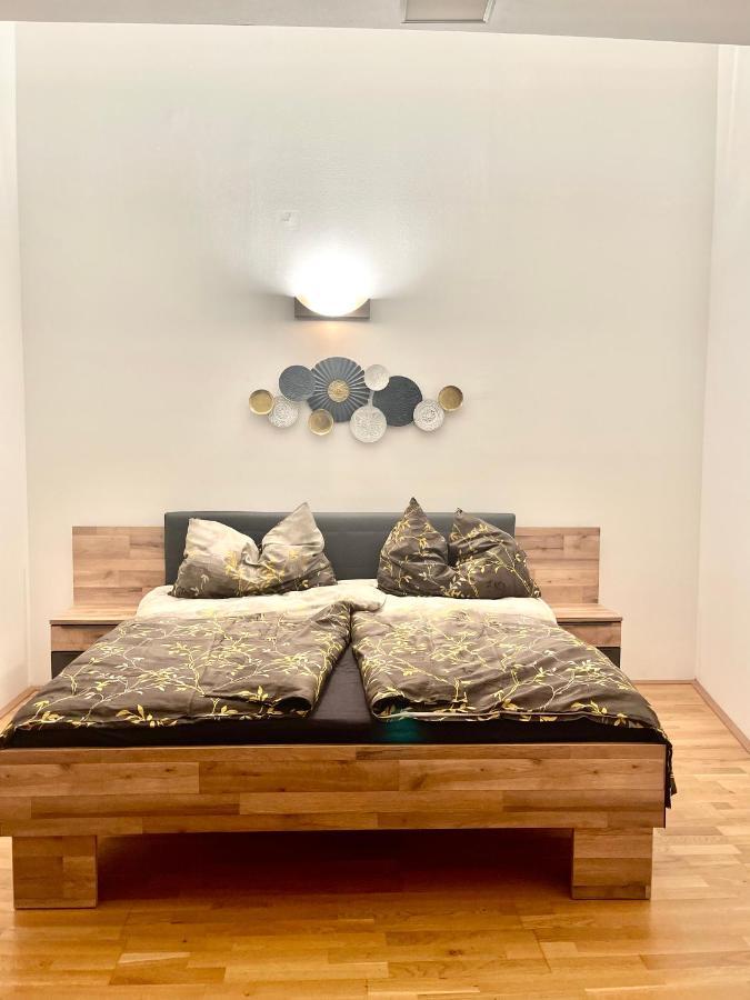 Klimatisiertes, Ruhiges Dachgeschoss Cityapartment Im Zentrum Wiens Appartamento Vienna