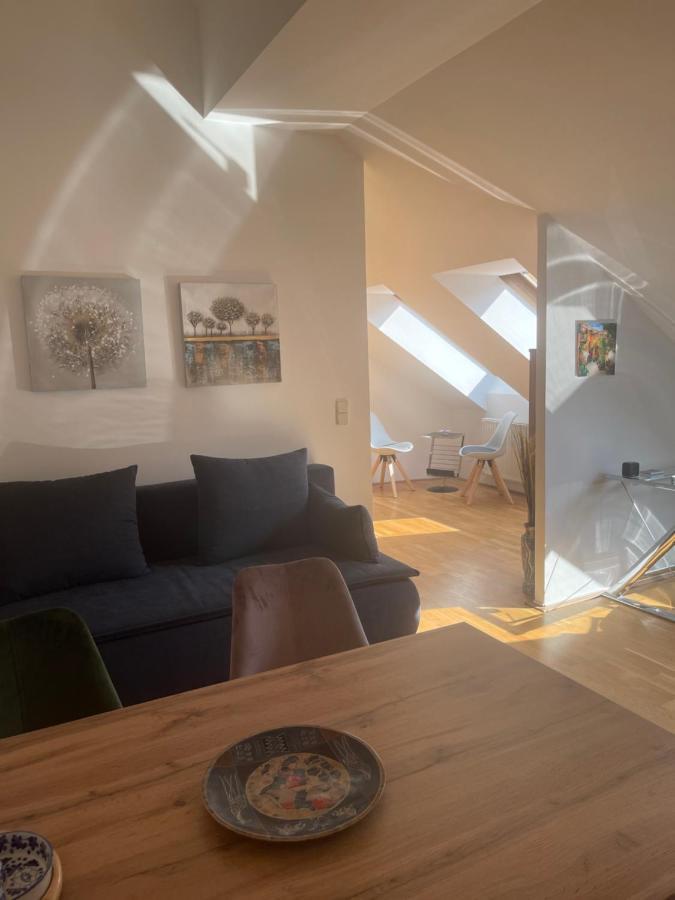 Klimatisiertes, Ruhiges Dachgeschoss Cityapartment Im Zentrum Wiens Appartamento Vienna